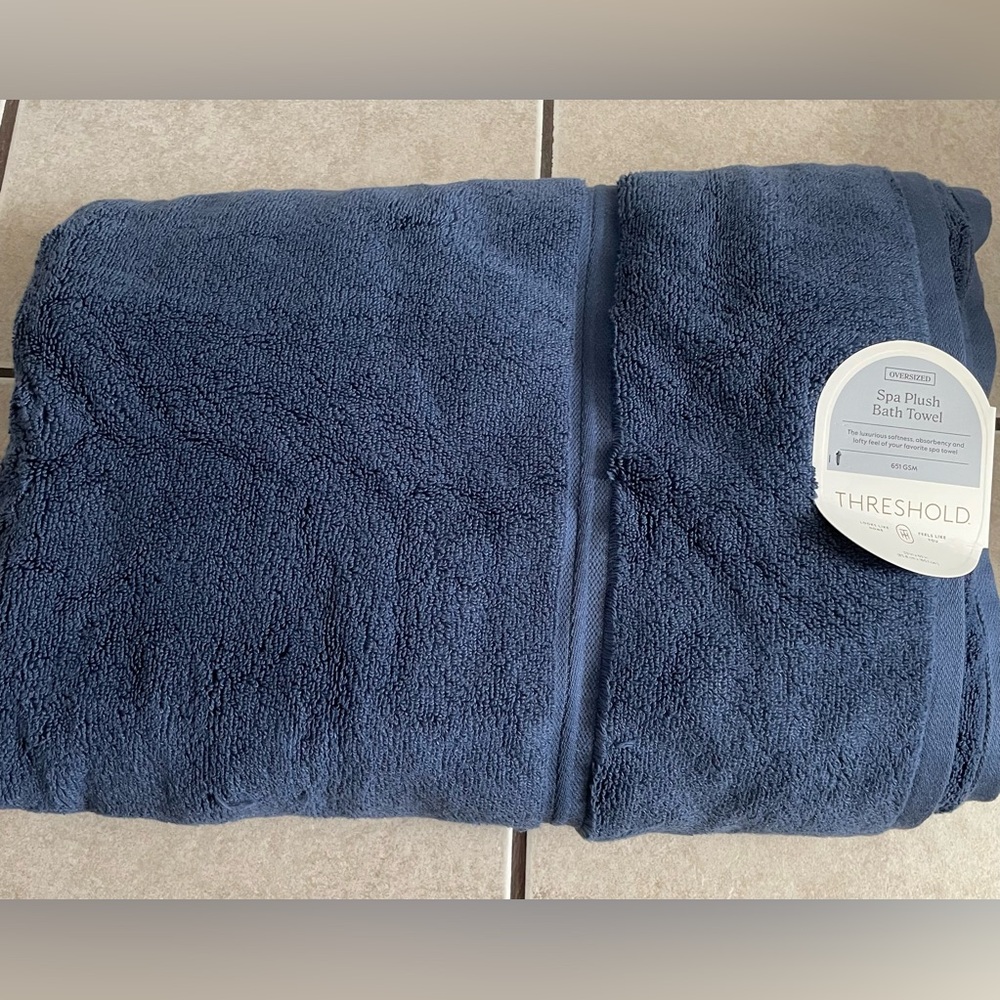 Threshold spa plush bath towel